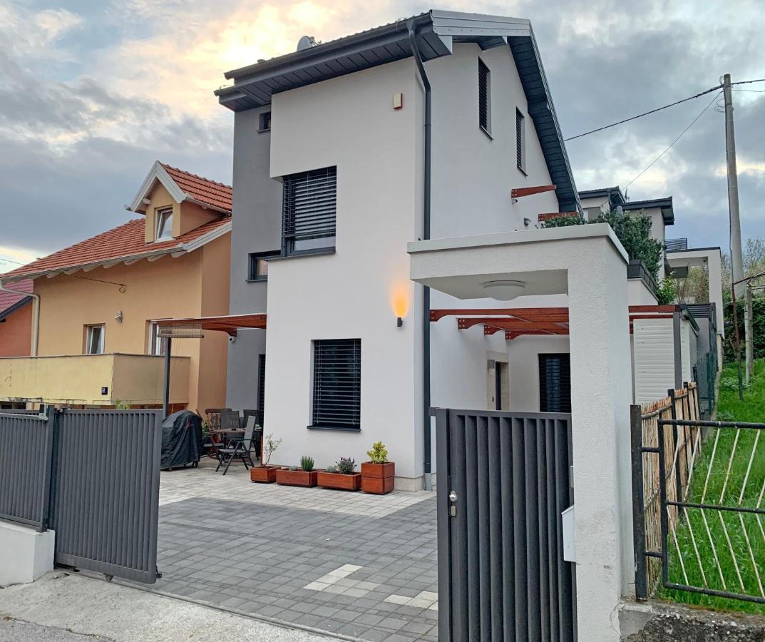 Apartment Maksimir Yard 자그레브 외부 사진